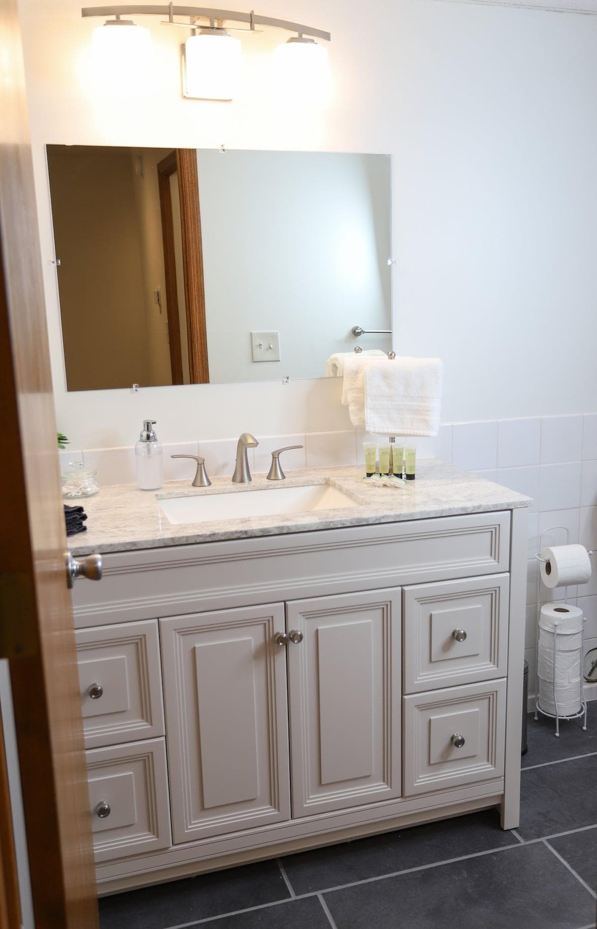 Full bathroom